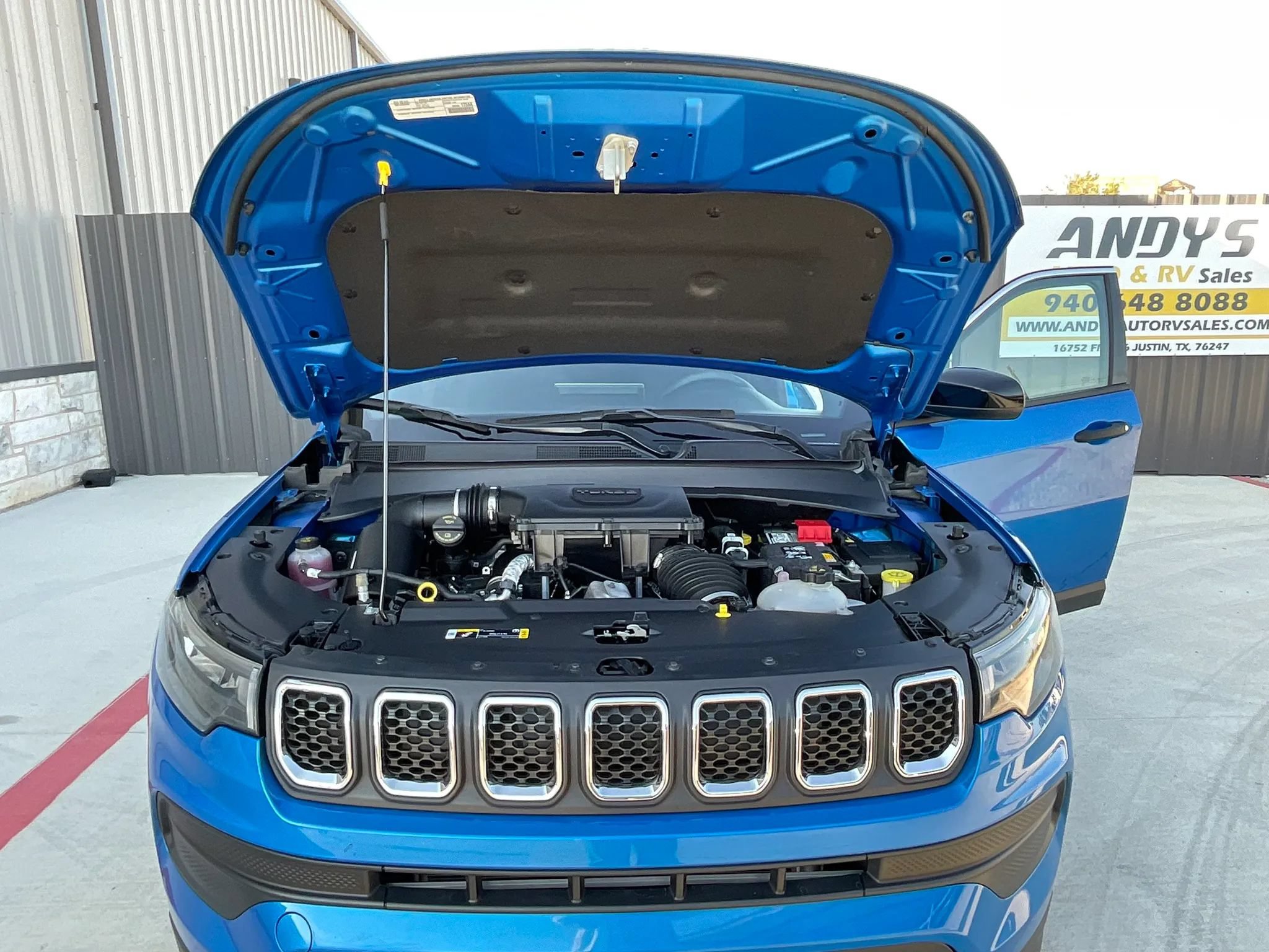 Used 2023 Jeep Compass Sport AWD/4WD image 33