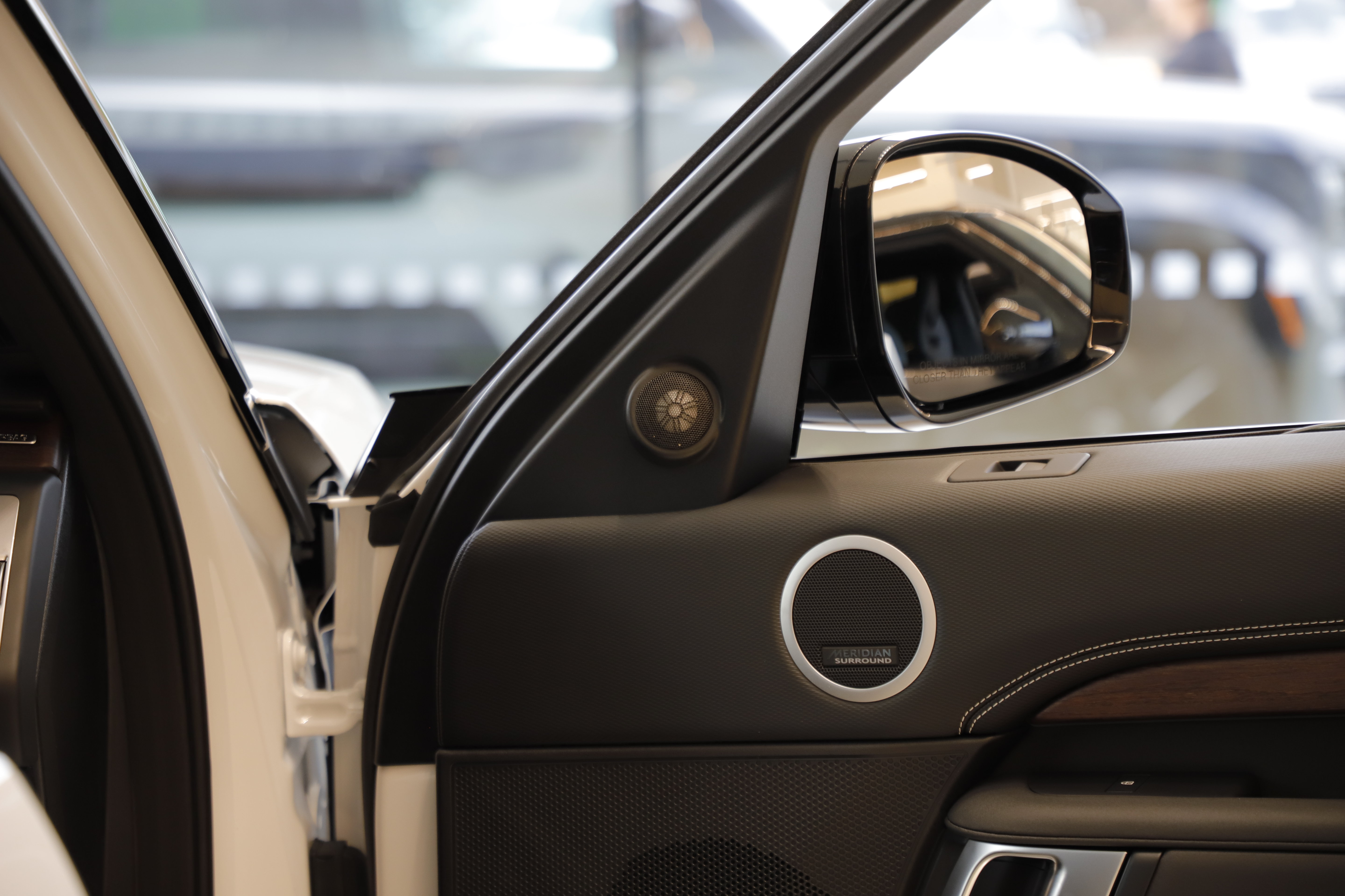 New 2026 Land Rover Discovery Dynamic SE AWD/4WD image 7