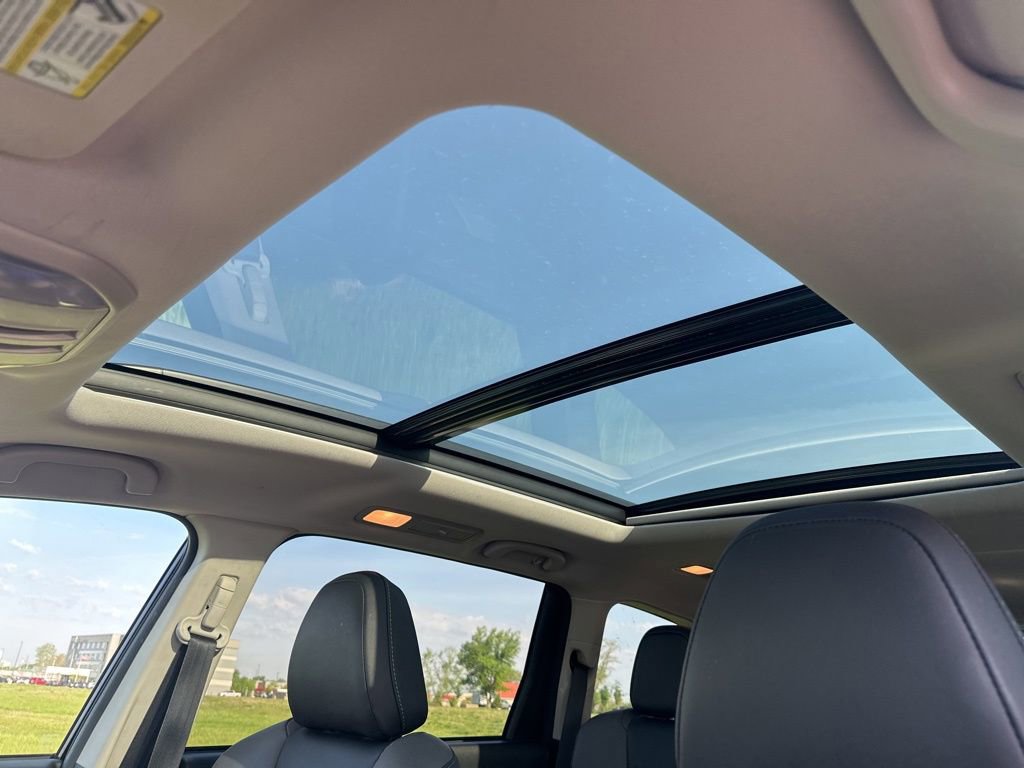 Used 2023 Subaru Ascent Onyx Edition AWD/4WD image 6