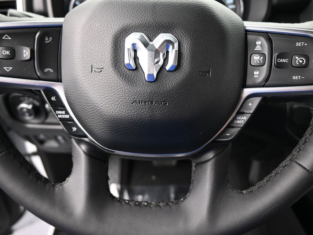 Used 2025 RAM 1500 Big Horn image 33