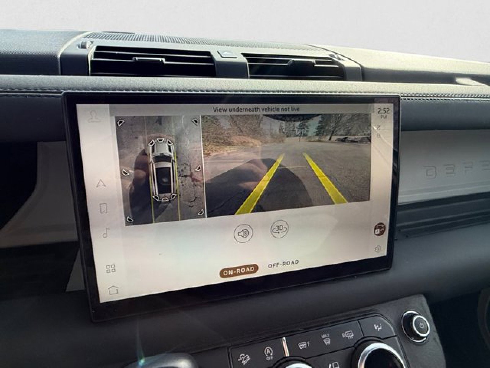 Used 2024 Land Rover Defender 130 S image 17