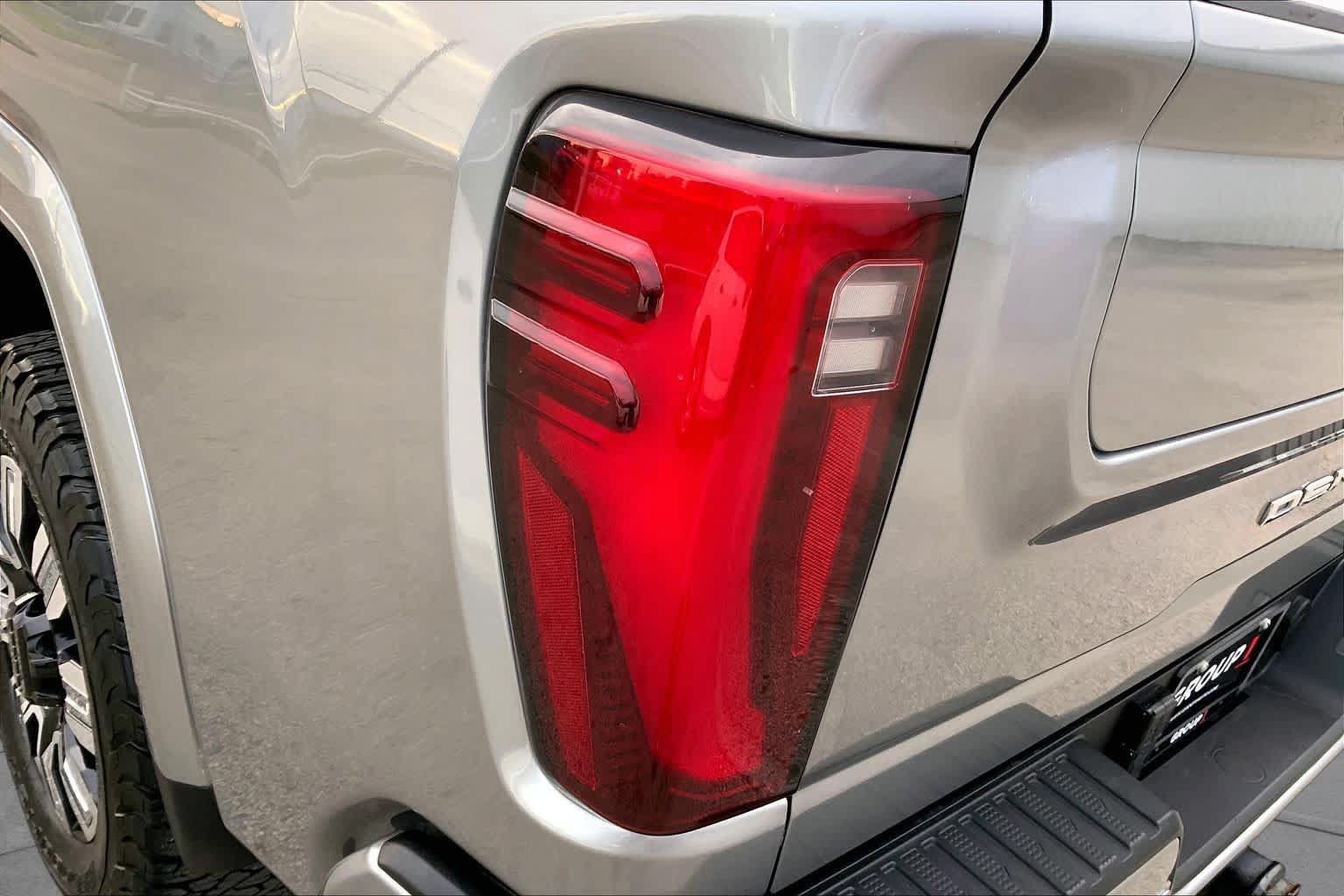Used 2024 GMC Sierra 2500 Denali w/ Denali Reserve Package AWD/4WD image 29