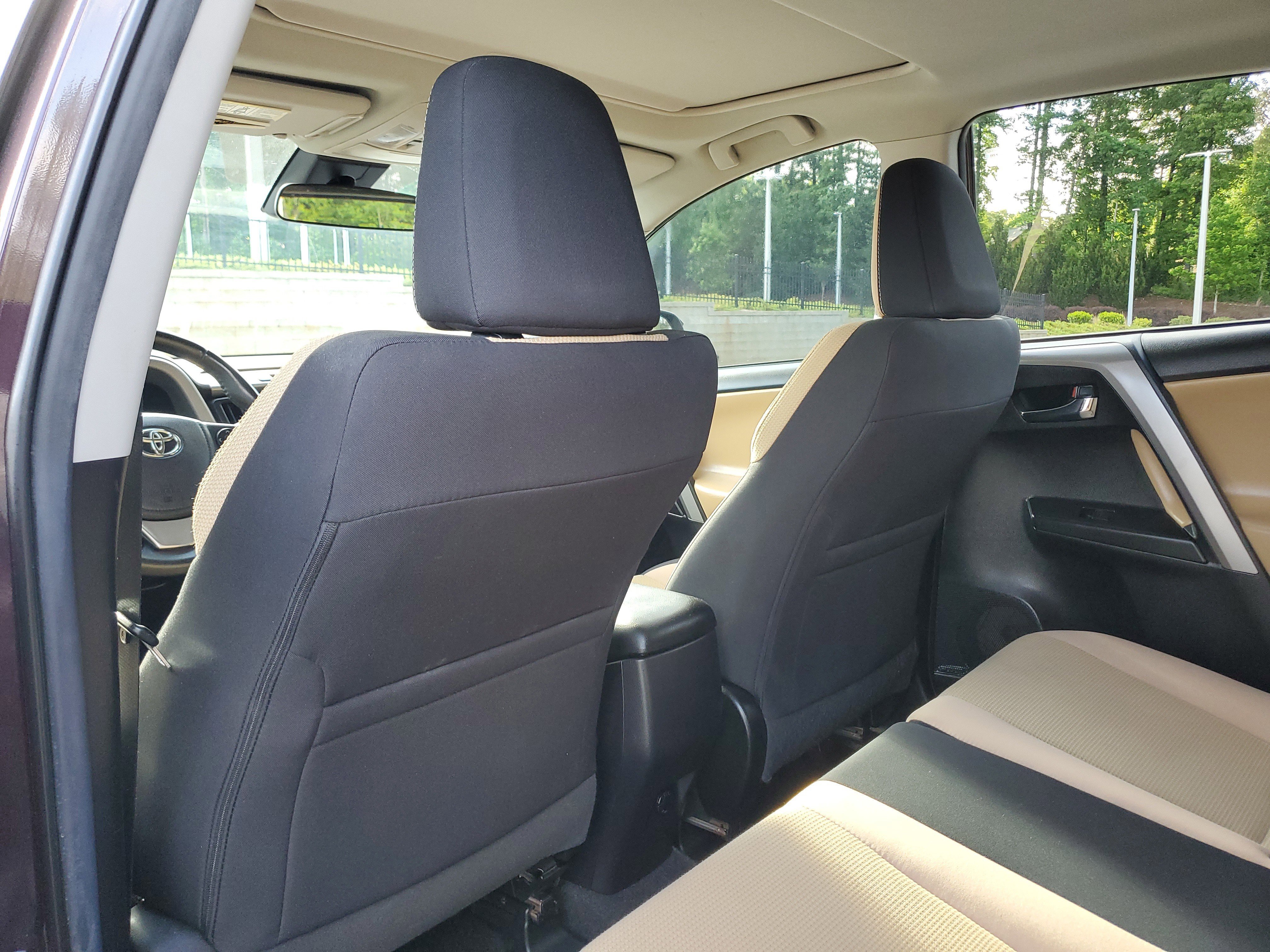 Used 2018 Toyota RAV4 XLE FWD image 11