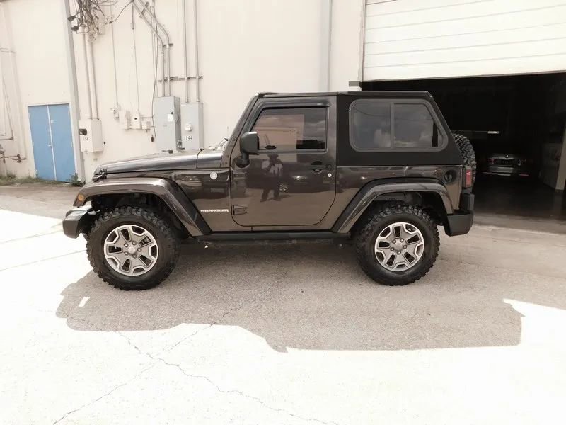 Used 2013 Jeep Wrangler Rubicon w/ Dual Top Group image 7