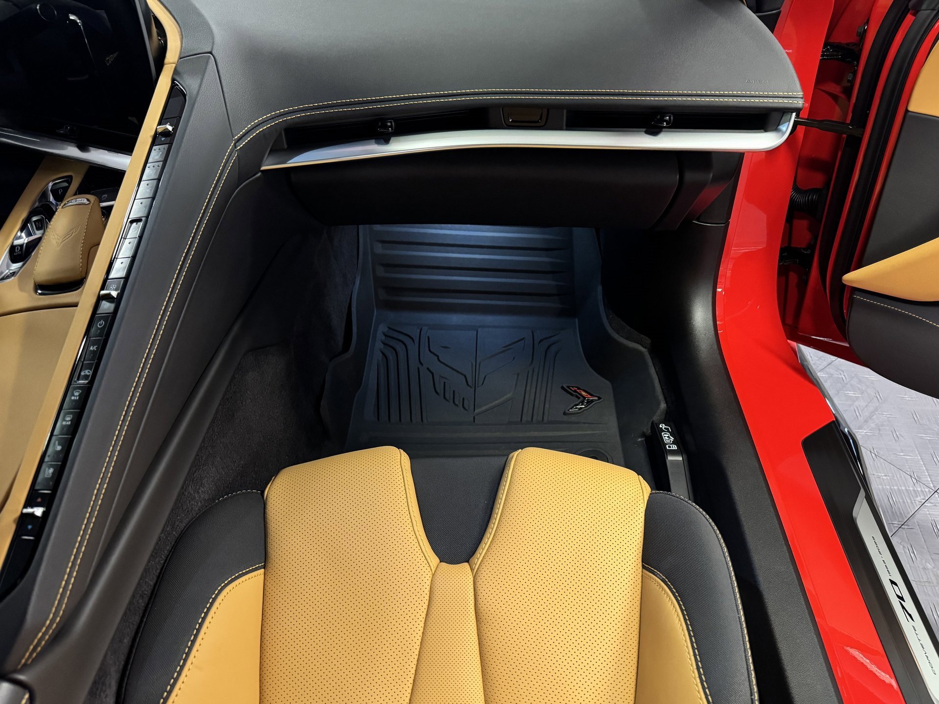 Used 2023 Chevrolet Corvette Stingray Preferred Cpe w/ 2LT image 31