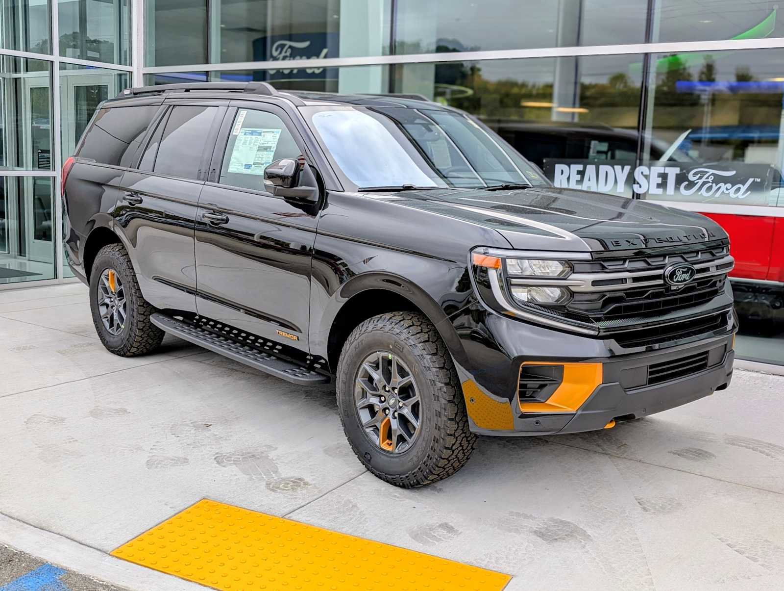 New 2025 Ford Expedition Tremor image 6