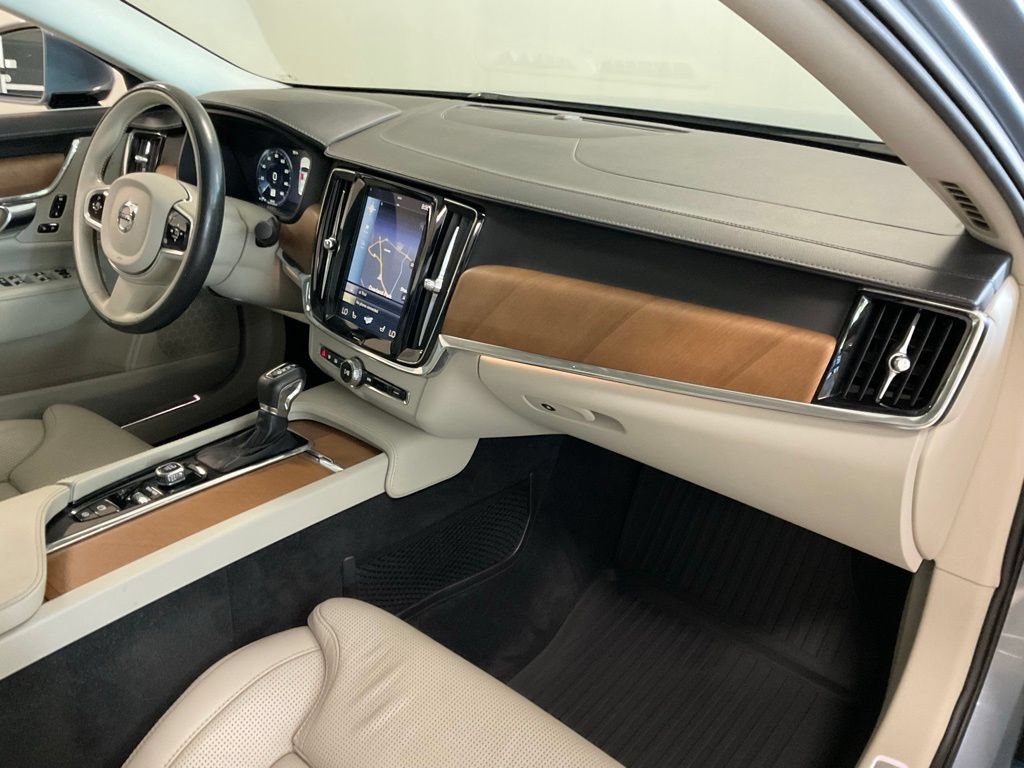 Used 2018 Volvo S90 T6 Inscription w/ Convenience Package AWD/4WD image 19
