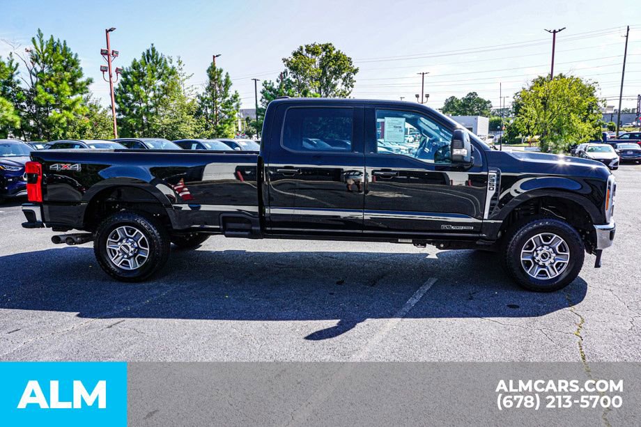 Used 2023 Ford F350 Lariat image 10