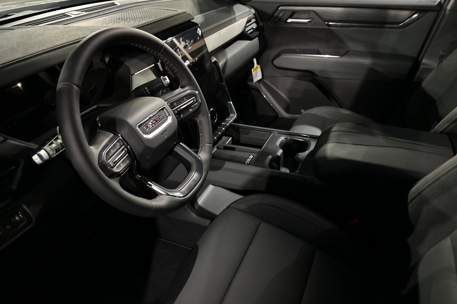 New 2026 GMC Acadia AT4 image 8