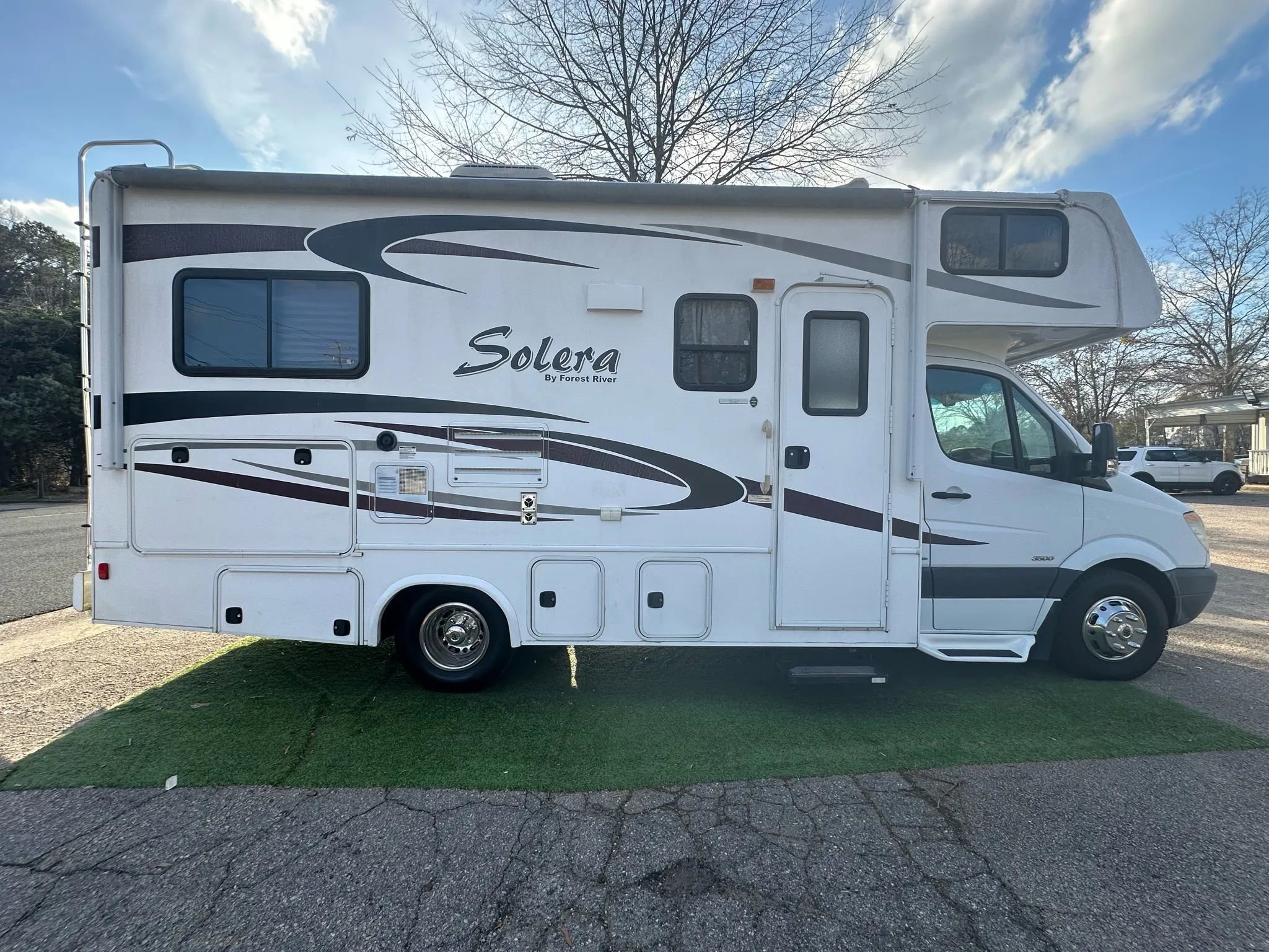 Used 2011 Mercedes-Benz Sprinter 3500 image 8