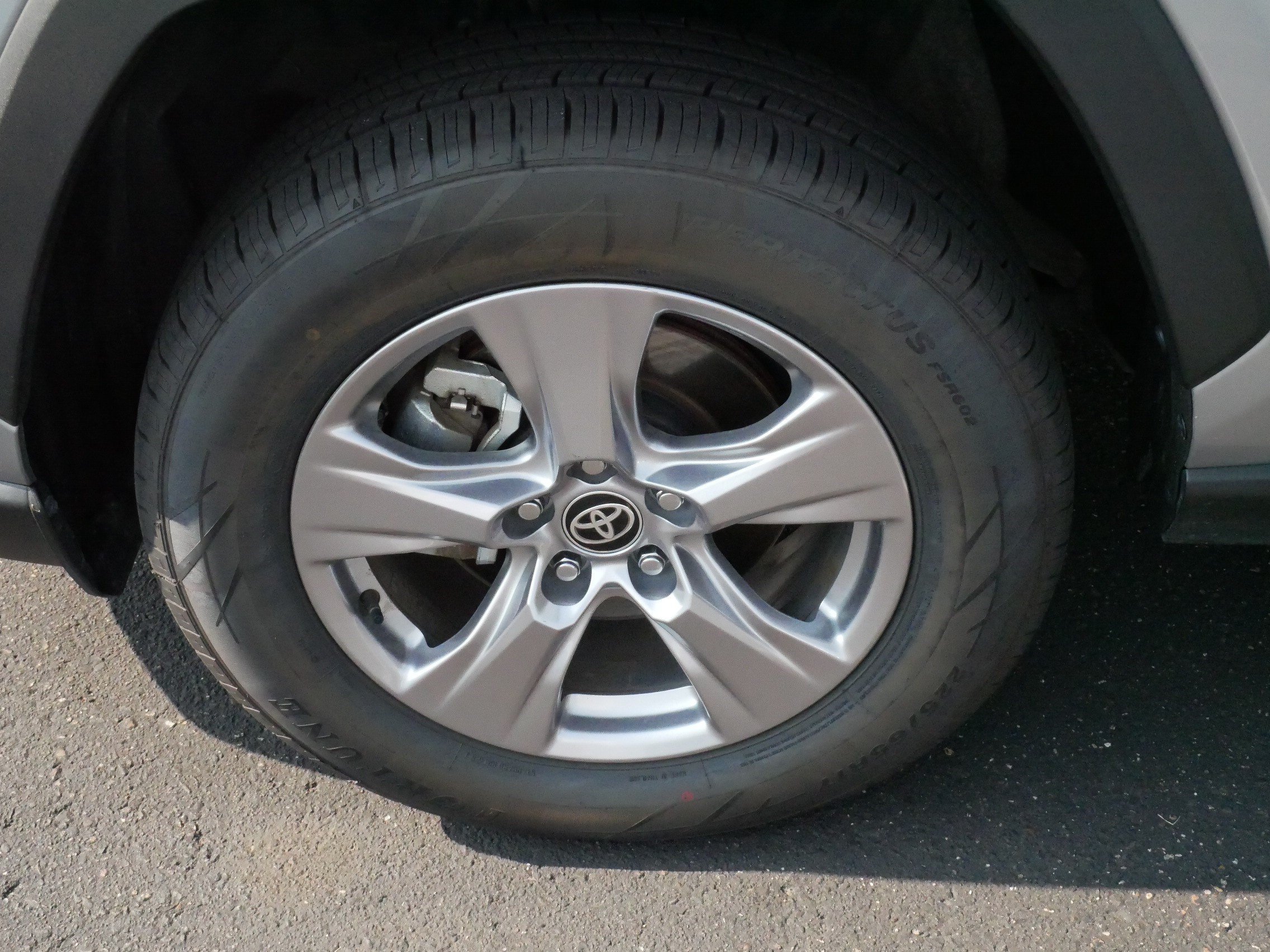 Certified 2025 Toyota RAV4 XLE AWD/4WD image 15