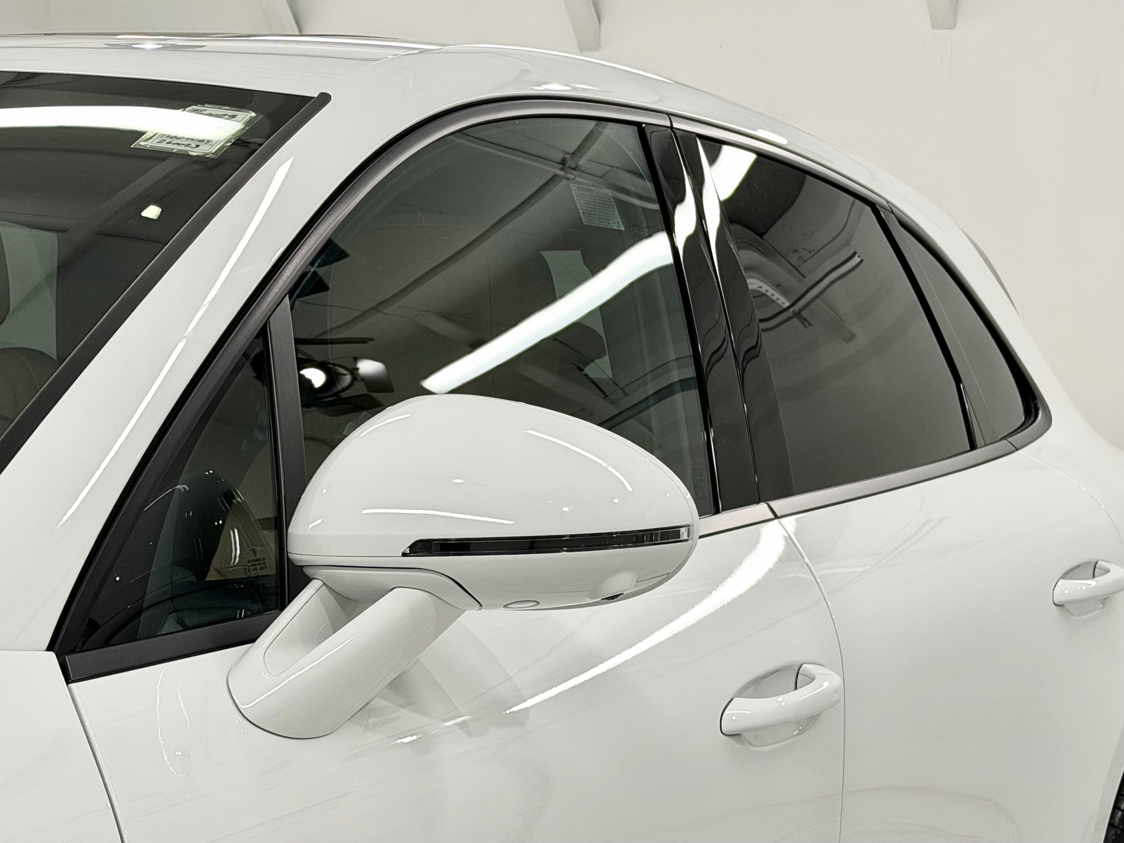 New 2026 Porsche Macan image 19