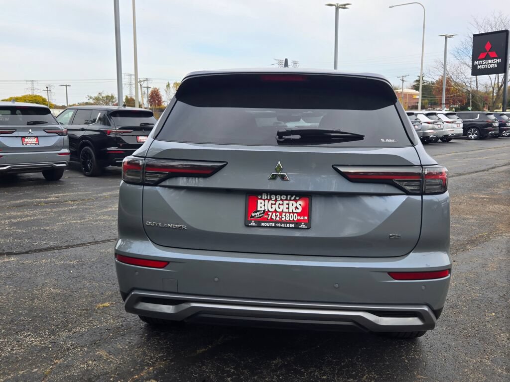 New 2027 Mitsubishi Outlander SE AWD/4WD image 11