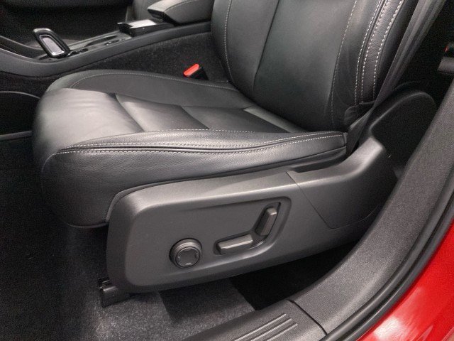 Used 2020 Volvo XC40 T5 Momentum AWD/4WD image 17