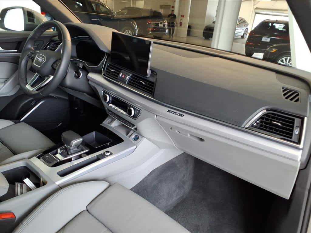 Used 2025 Audi Q5 2.0T Premium image 22