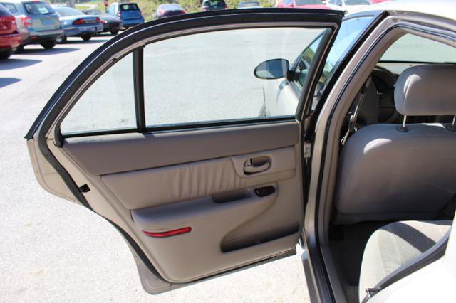 Used 2003 Buick Century Custom w/ Preferred Equipment Group 1SL FWD image 12