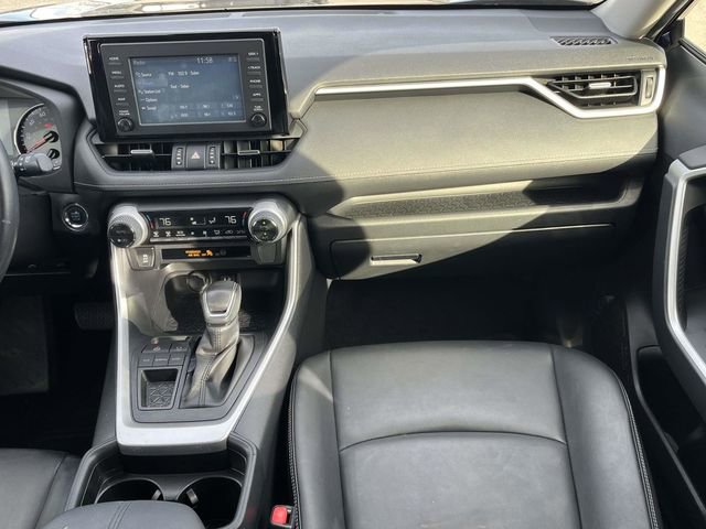 Used 2019 Toyota RAV4 XLE Premium image 19
