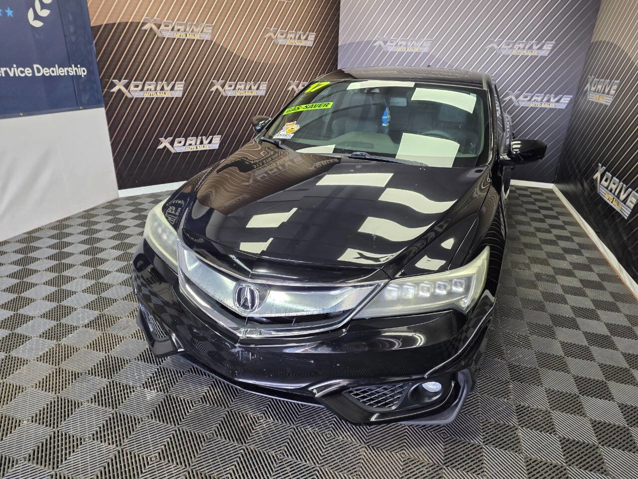 Used 2017 Acura ILX FWD image 3
