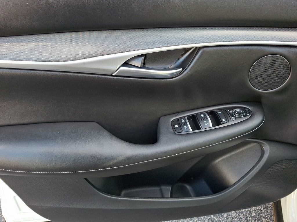 Used 2022 INFINITI QX50 Luxe w/ Cargo Package image 13