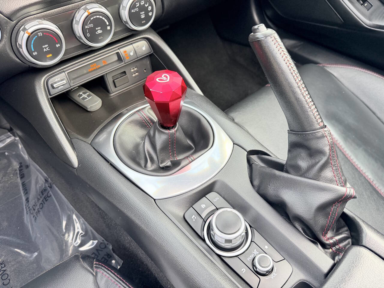 Used 2018 MAZDA MX-5 Miata RF Grand Touring image 22