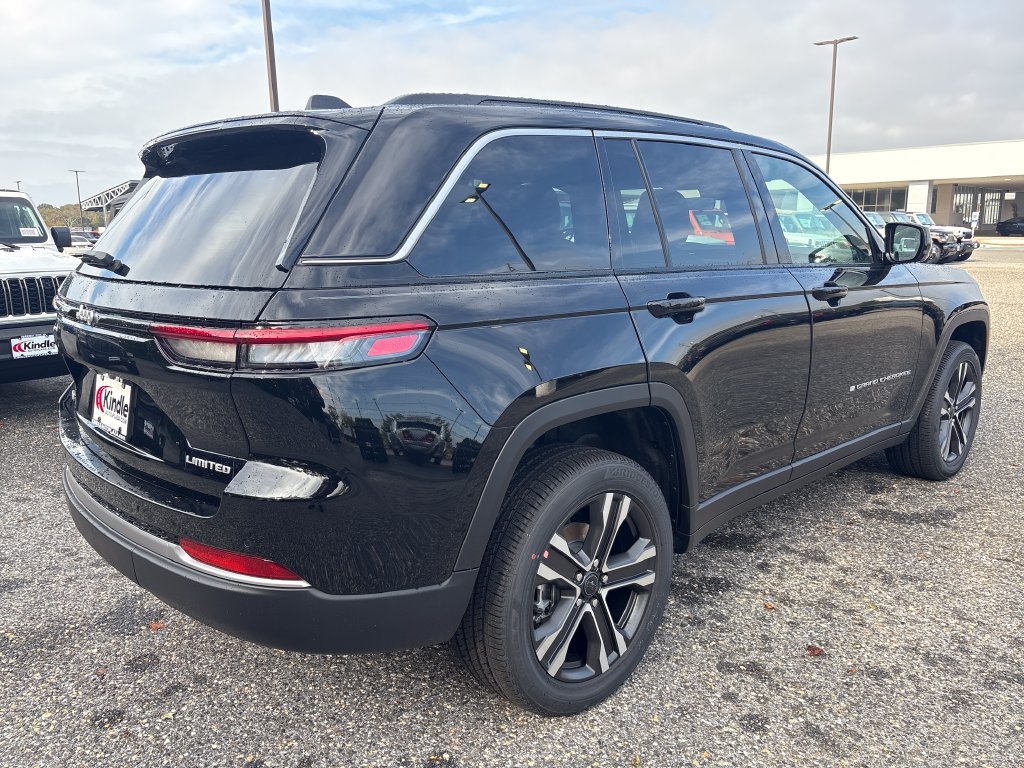 New 2027 Jeep Grand Cherokee Limited AWD/4WD image 26