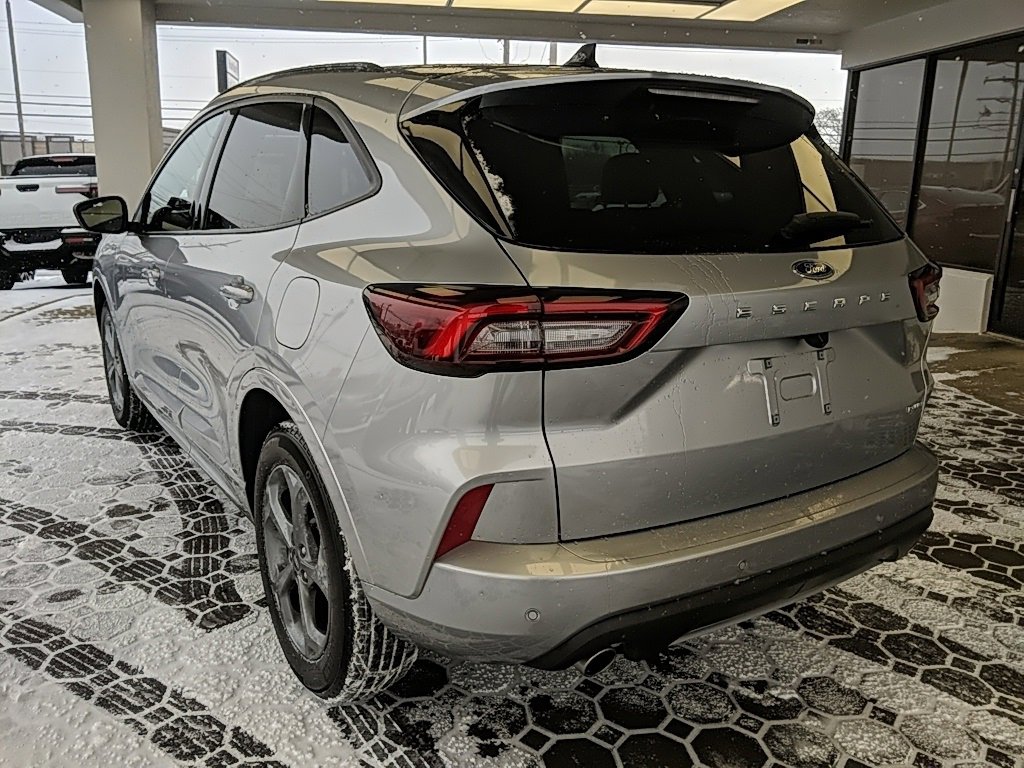 Certified 2023 Ford Escape ST-Line w/ Tech Pack #1 image 8