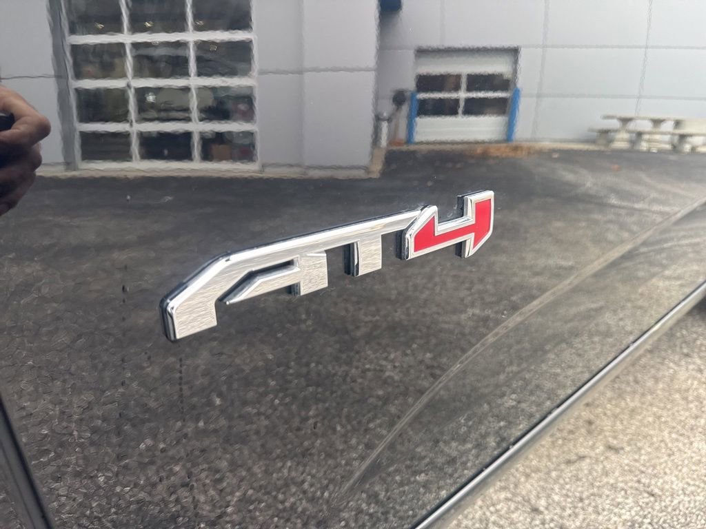 Used 2022 GMC Canyon AT4 w/ Driver Alert Package image 9