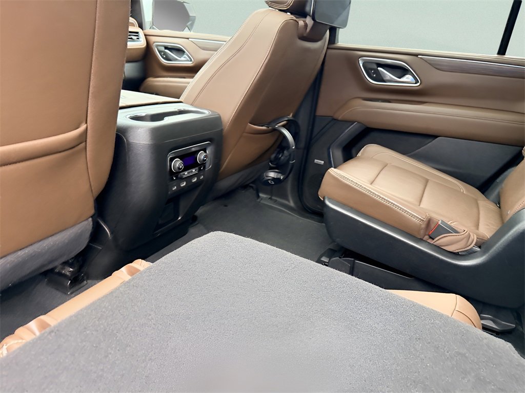 Used 2023 Chevrolet Tahoe High Country w/ Advanced Technology Package image 35