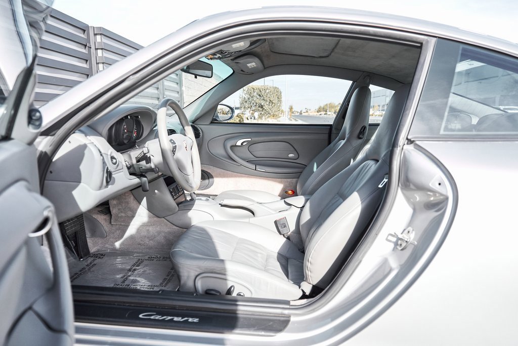 Used 2002 Porsche 911 Carrera image 30