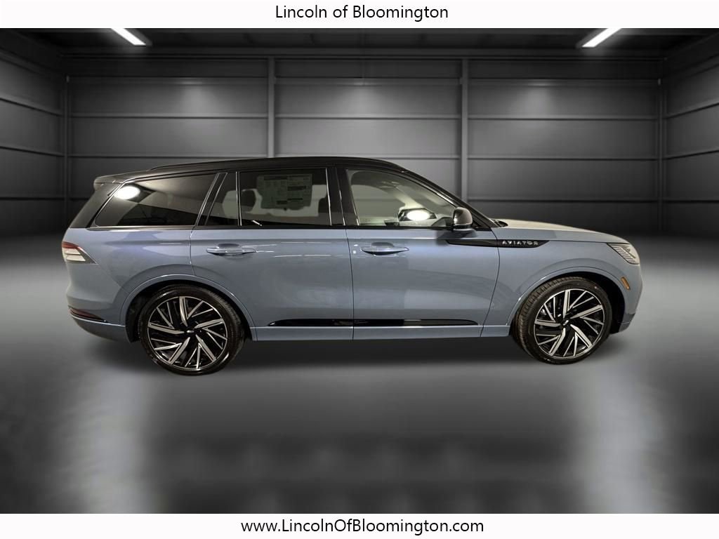 New 2026 Lincoln Aviator Black Label AWD/4WD image 7