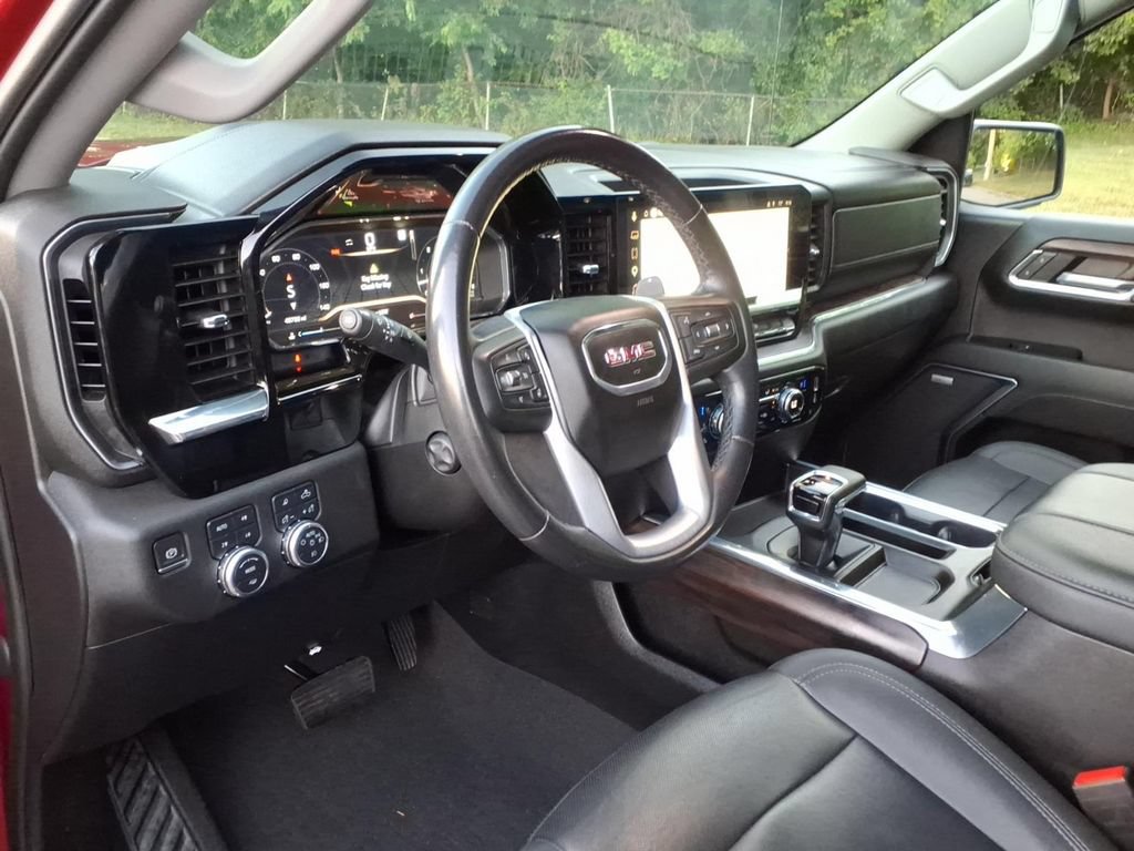 Used 2023 GMC Sierra 1500 SLT w/ SLT Premium Plus Package AWD/4WD image 13