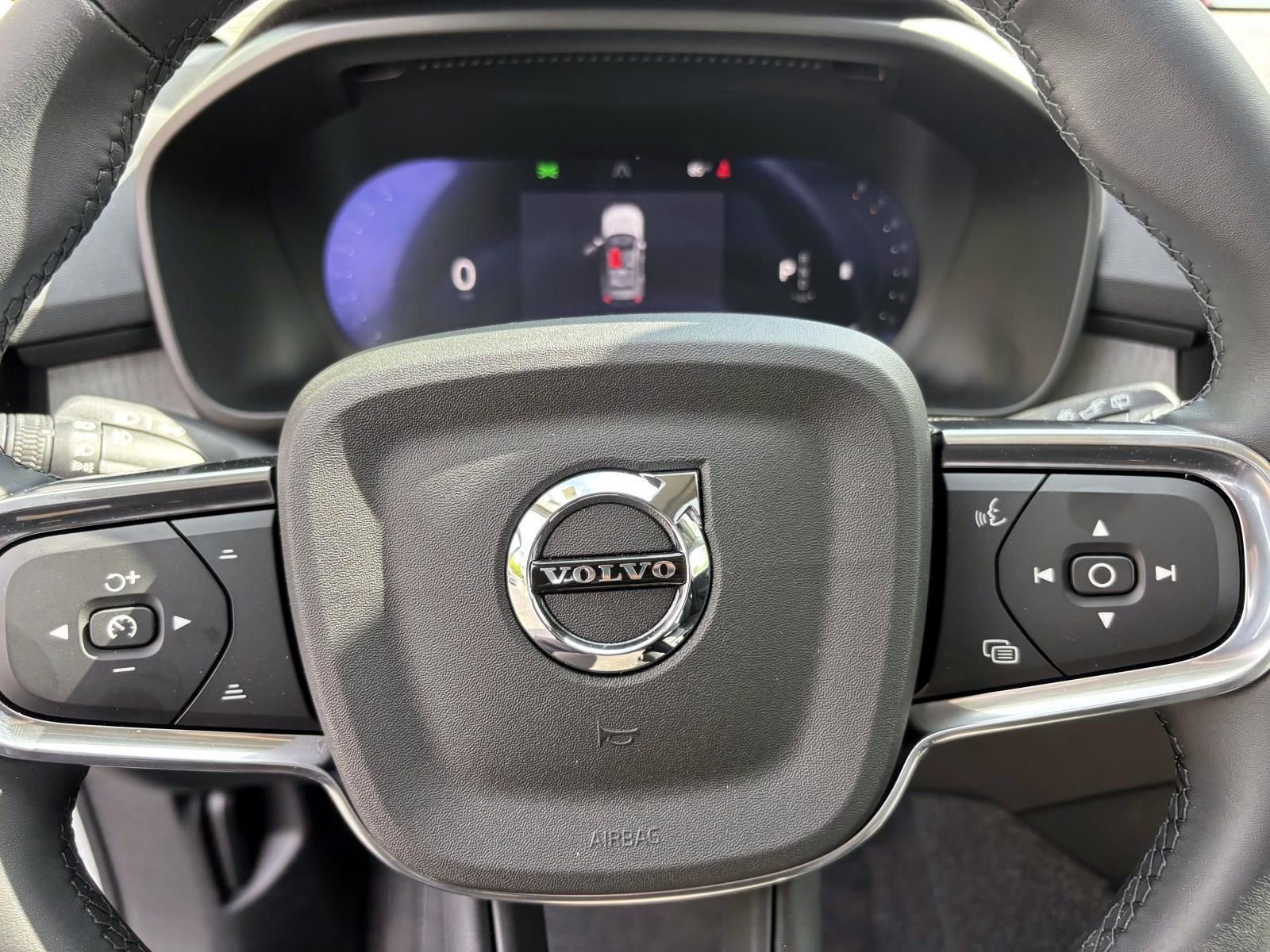 Used 2026 Volvo XC40 B5 Core w/ Protection Package Premier AWD/4WD image 16