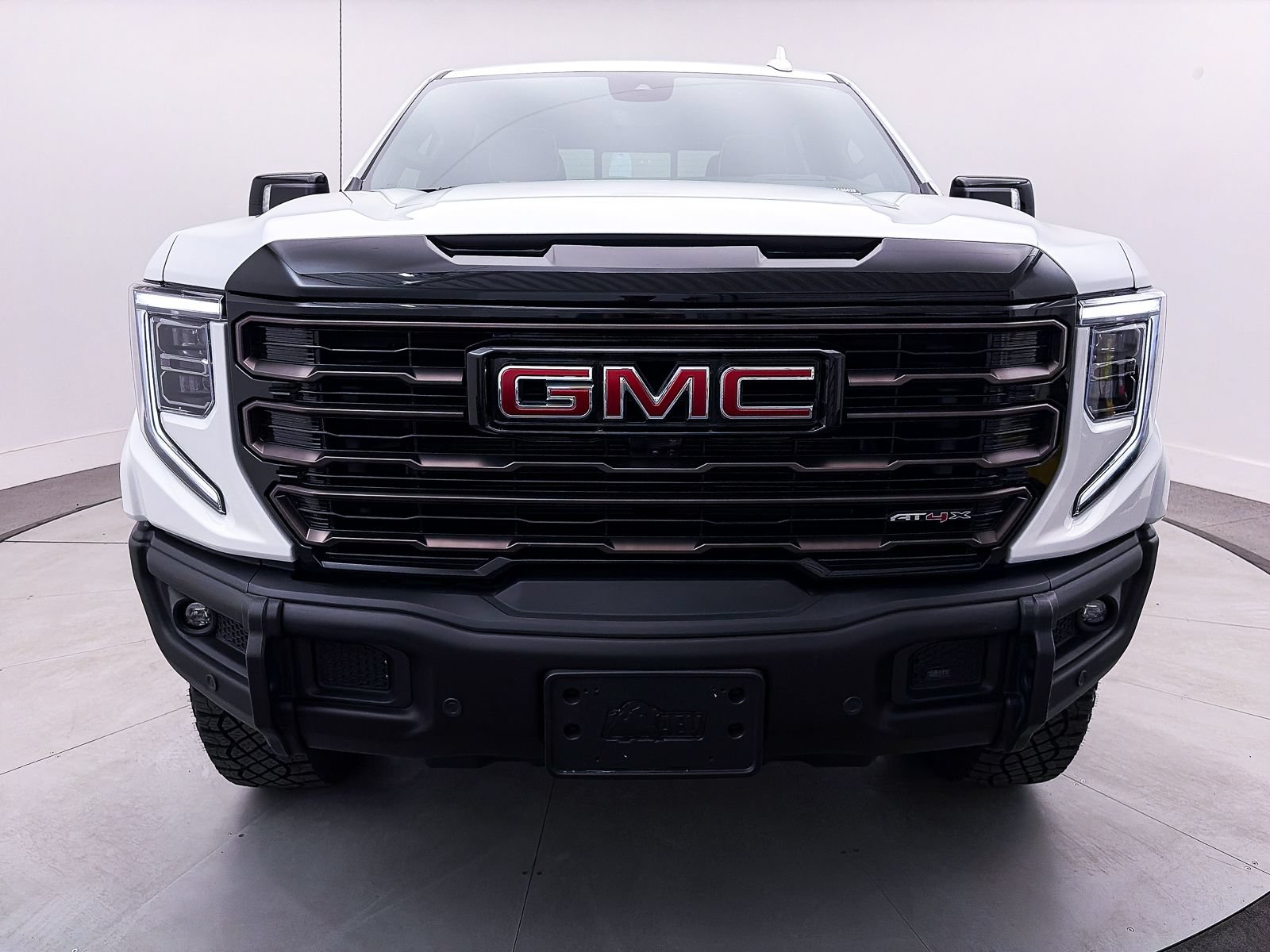 Used 2025 GMC Sierra 1500 AT4X AWD/4WD image 33