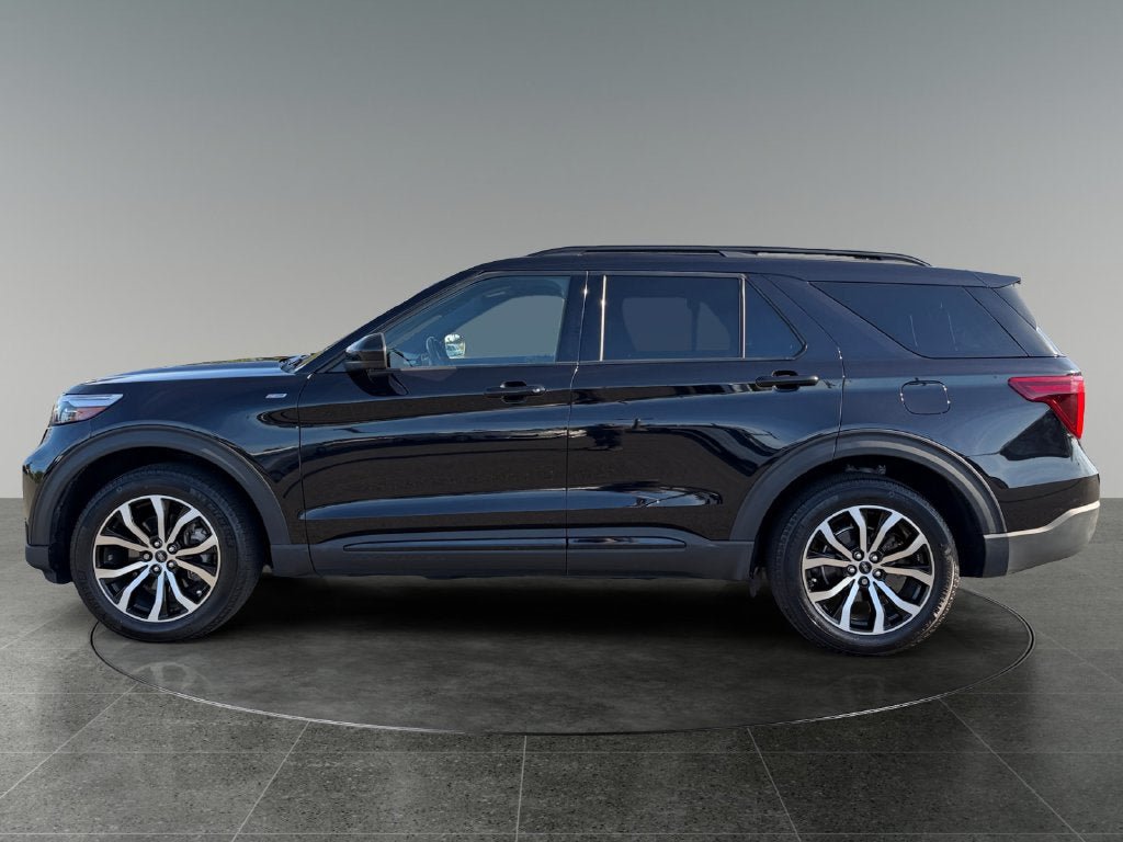 Used 2022 Ford Explorer ST-Line AWD/4WD image 5