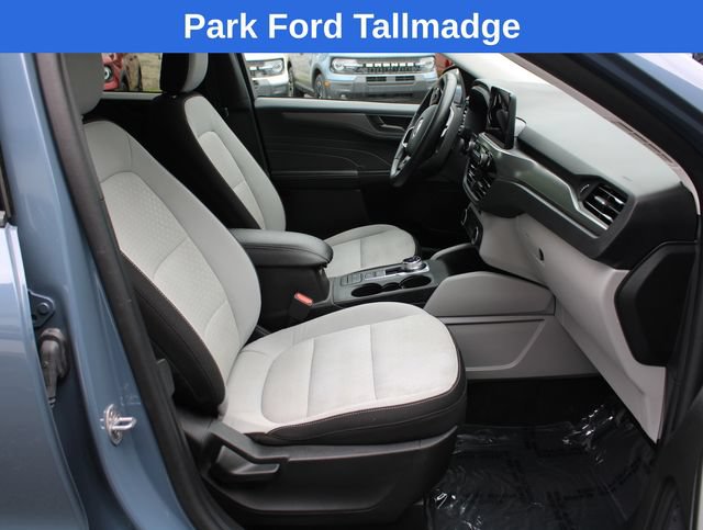 Used 2025 Ford Escape Active w/ Cold Weather Package FWD image 21