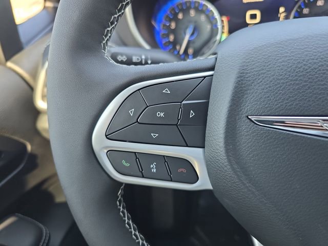 New 2026 Chrysler Pacifica Select image 23