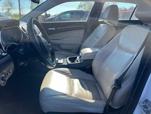 Used 2016 Chrysler 300 Limited w/ Driver Convenience Group AWD/4WD image 19