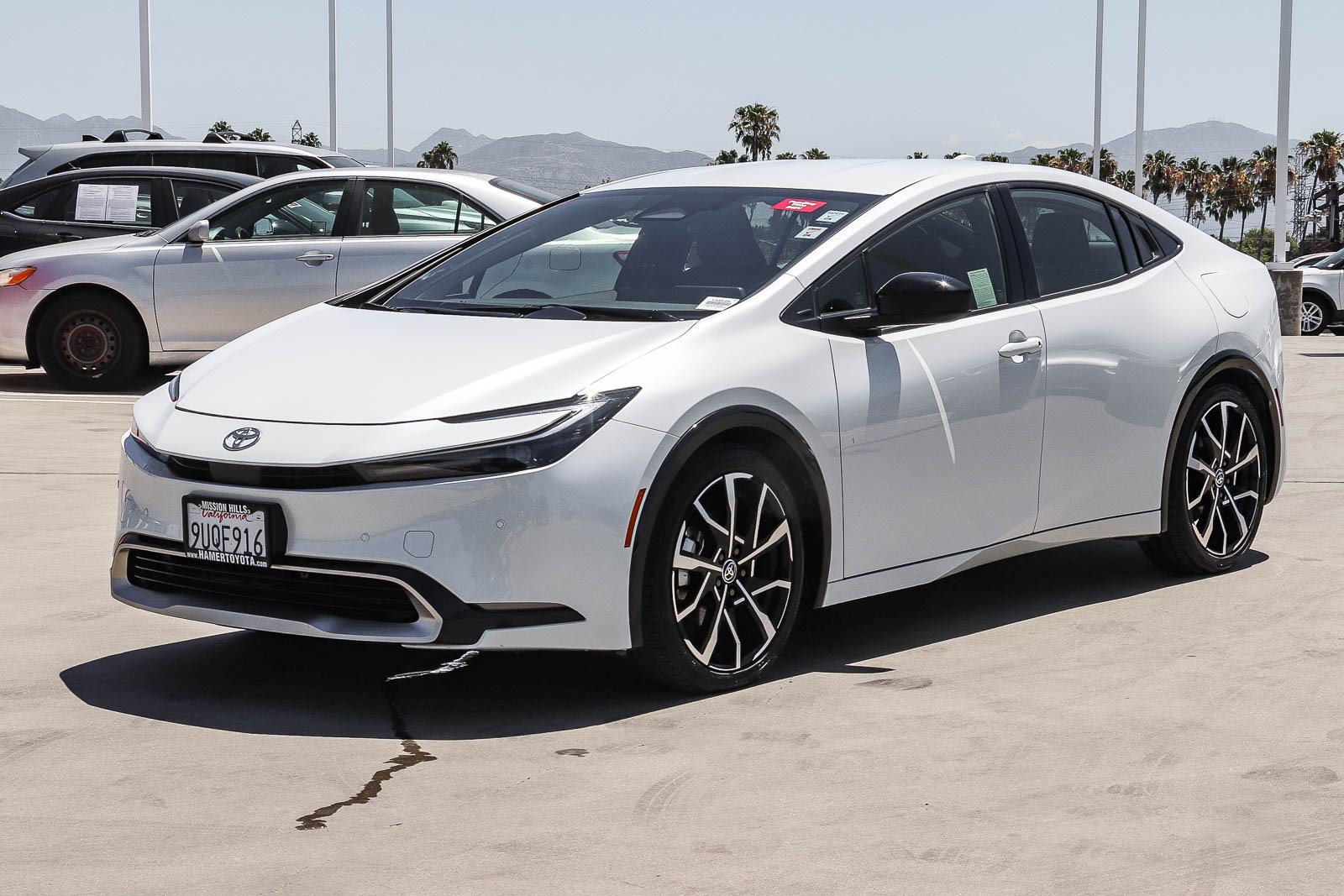 Certified 2025 Toyota Prius Plug-In Hybrid FWD image 3