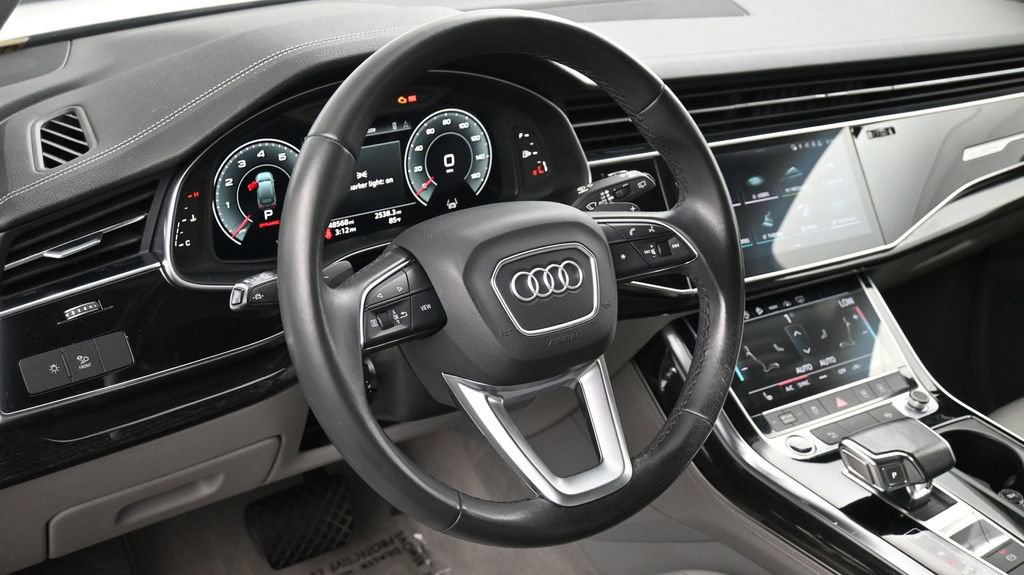 Used 2023 Audi Q7 3.0T Premium Plus AWD/4WD image 10
