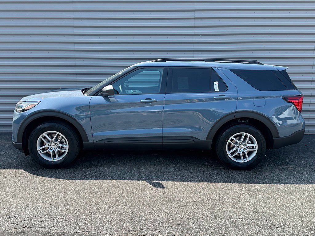 New 2027 Ford Explorer Active w/ Active Comfort Package AWD/4WD image 2