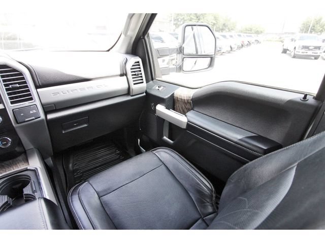 Used 2017 Ford F250 Lariat w/ Lariat Ultimate Package AWD/4WD image 9