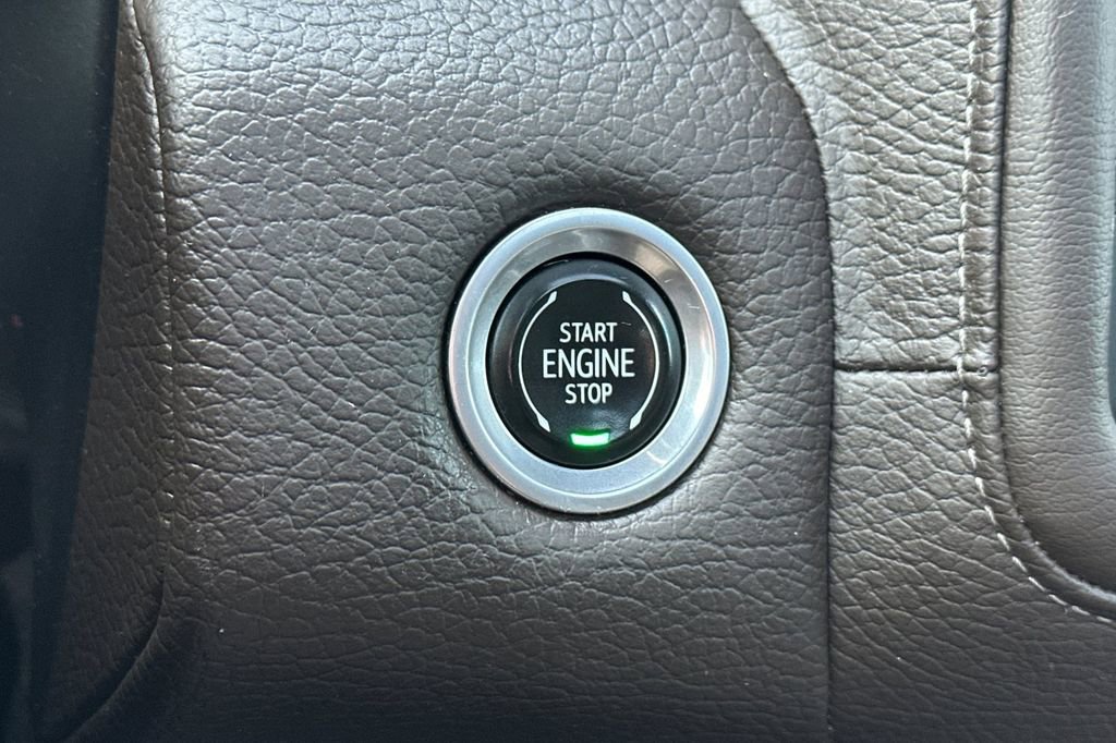 Used 2021 GMC Yukon XL Denali image 24