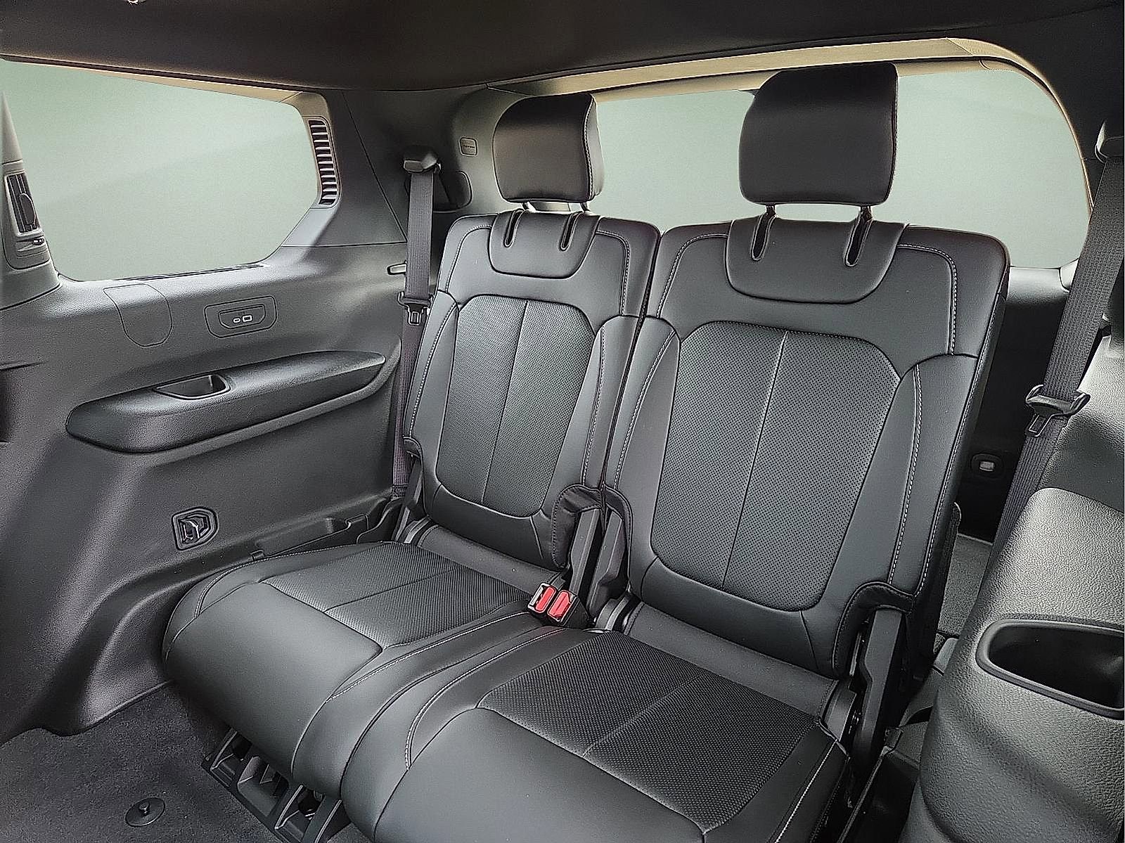 New 2026 Jeep Grand Cherokee L Limited AWD/4WD image 9