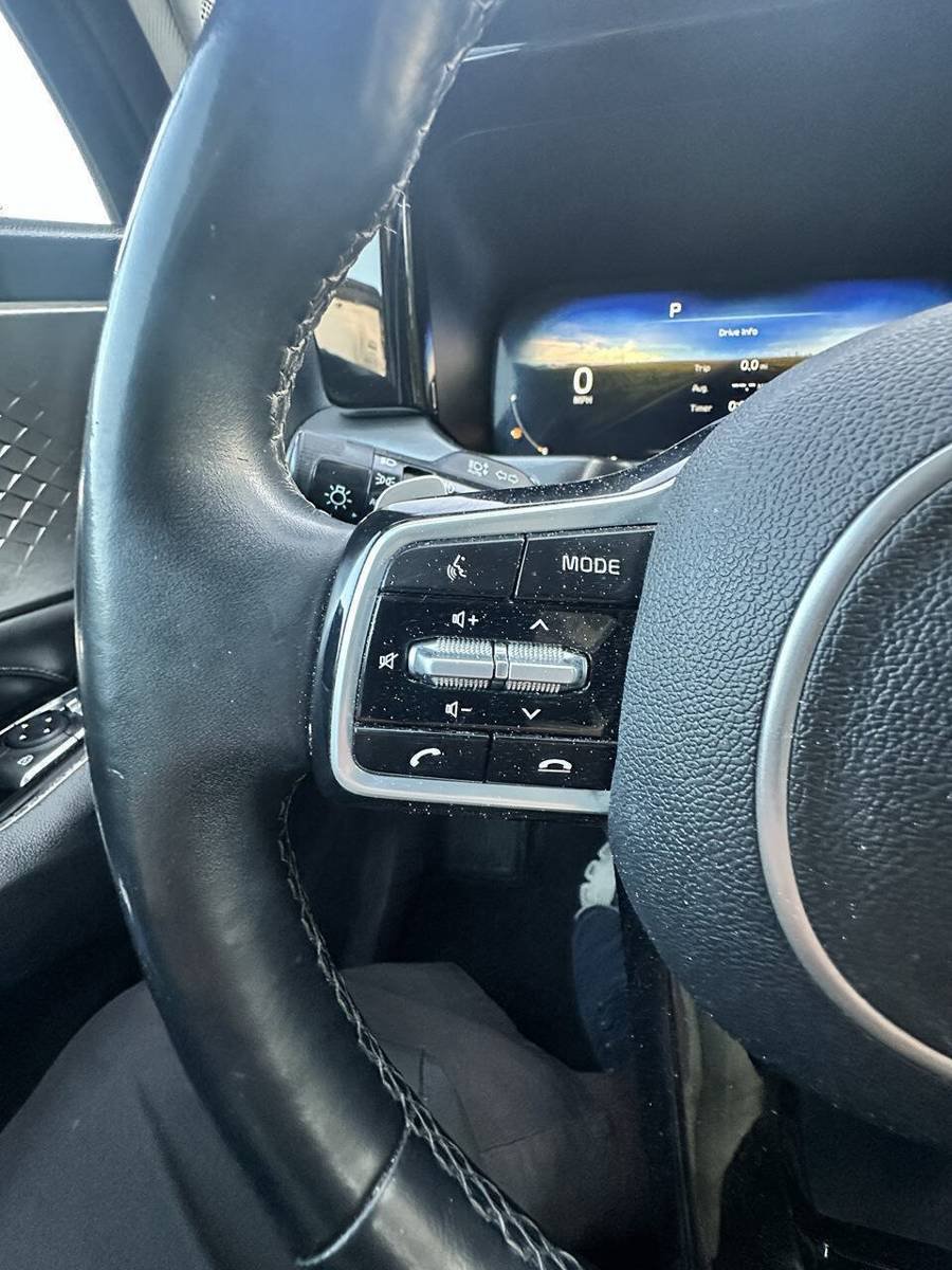 Used 2021 Kia Sorento SX FWD image 25