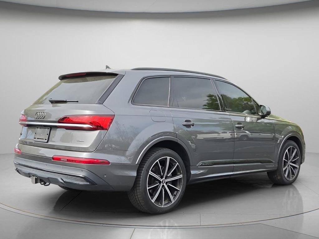 Used 2021 Audi Q7 3.0T Premium Plus image 6