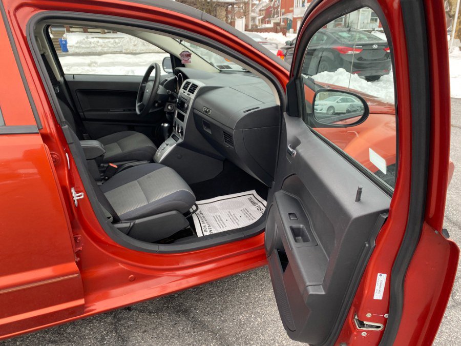 Used 2009 Dodge Caliber SXT image 15