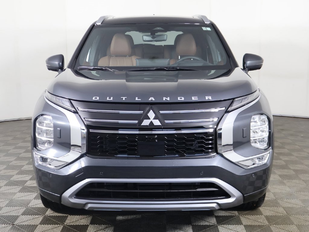 New 2025 Mitsubishi Outlander SEL image 16