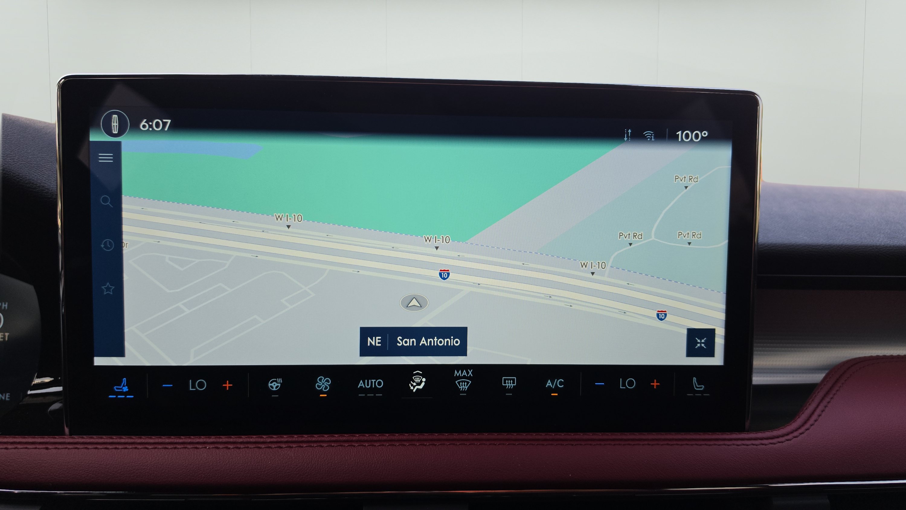 New 2026 Lincoln Corsair Reserve w/ Jet Appearance Package FWD image 16