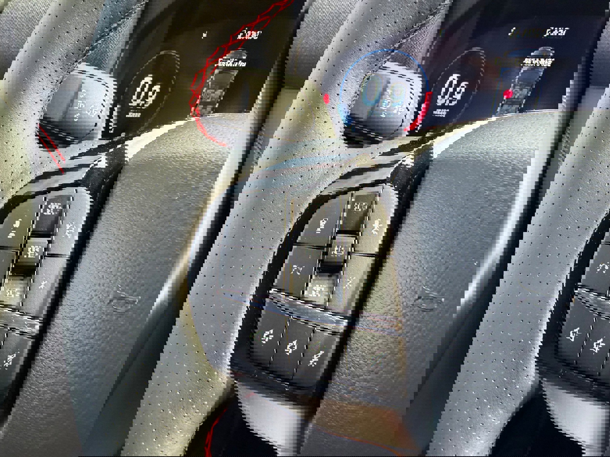 New 2026 Ford Explorer ST-Line w/ ST-Line Street Pack image 32