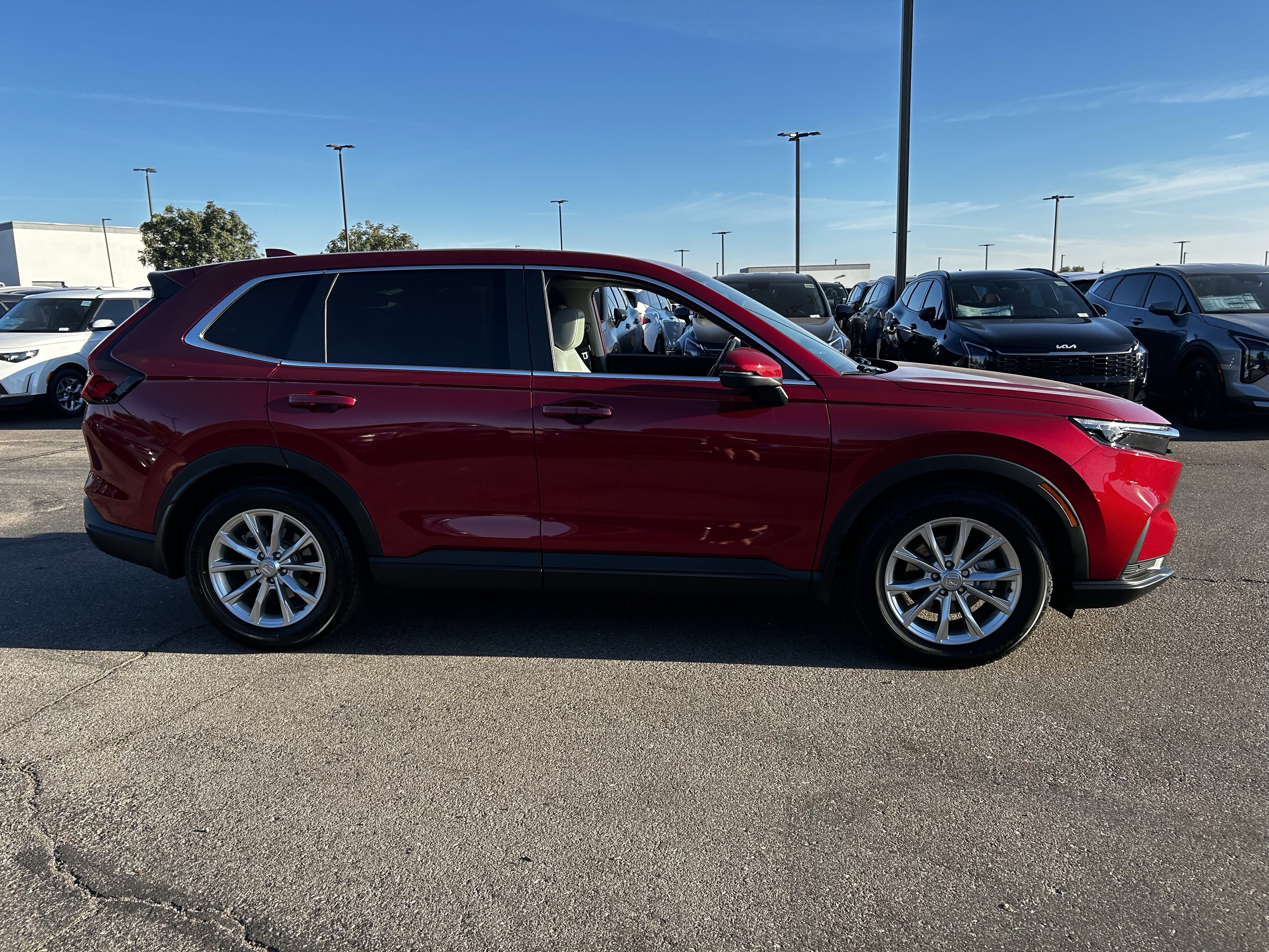 Used 2024 Honda CR-V EX-L image 5